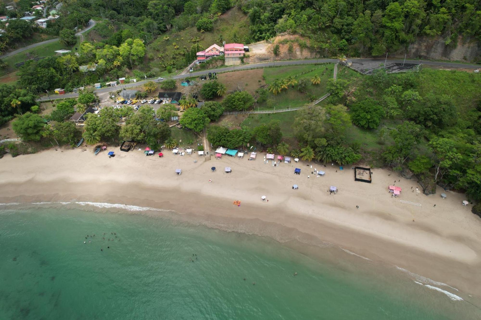 Las Cuevas Beach Lodge Exterior photo